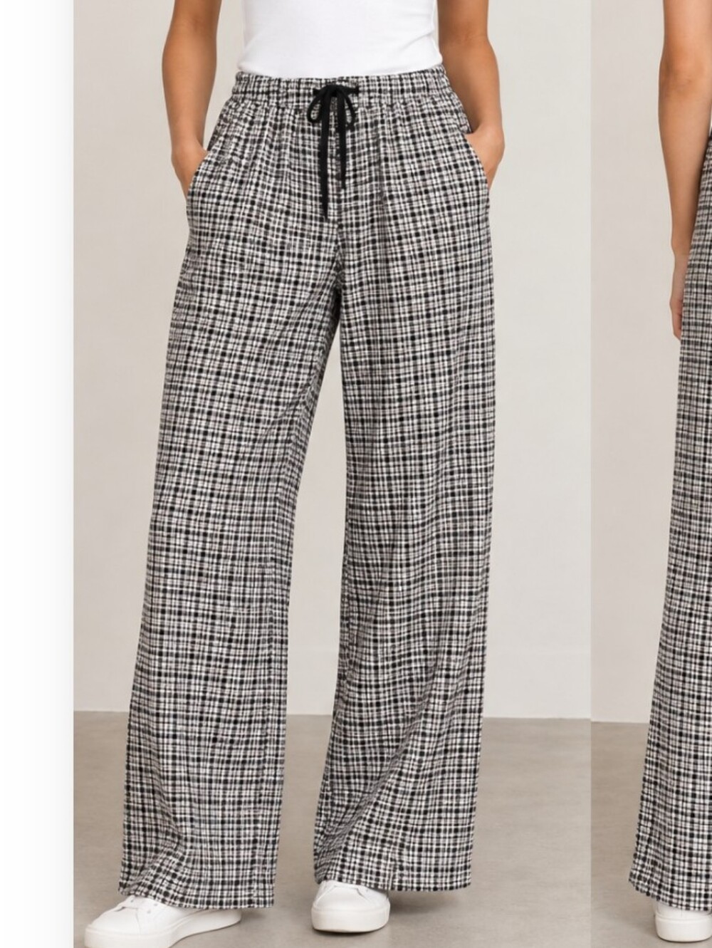 Lululemon athletica Black & White Plaid Wide-Leg Drawstring Pants. Large.